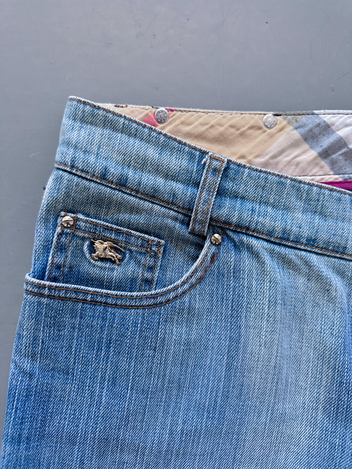 Burberry Y2K Vintage Straight-Fit Jeans | S