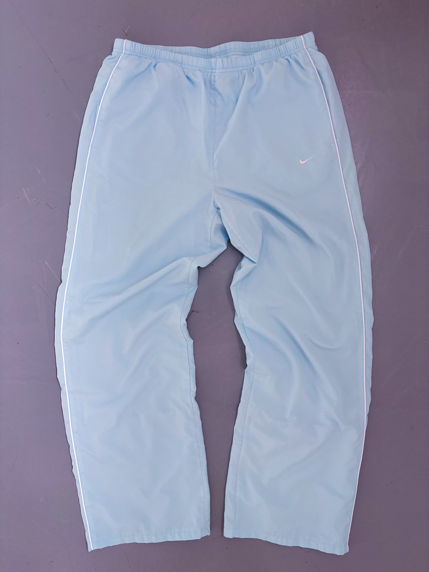 Nike Vintage *BABYBLUE* Trackpants | L
