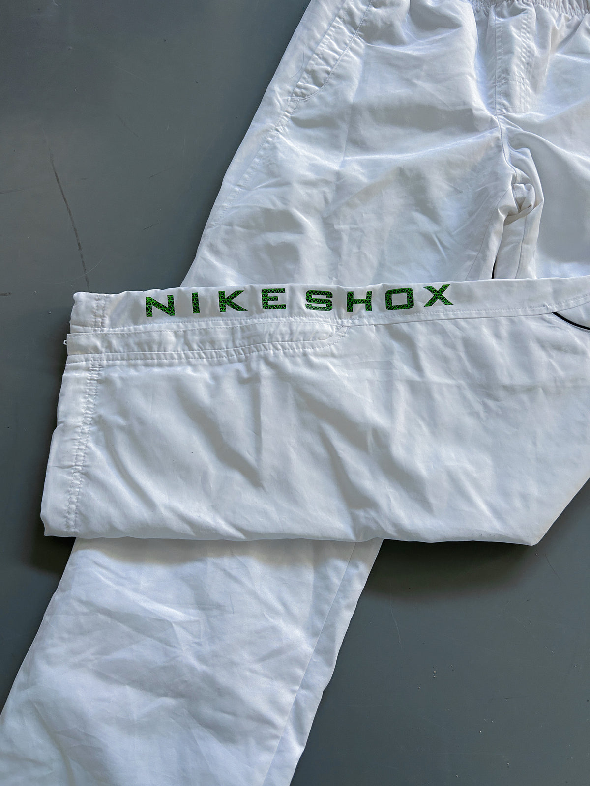 Nike Vintage *SHOX* Trackpants | M