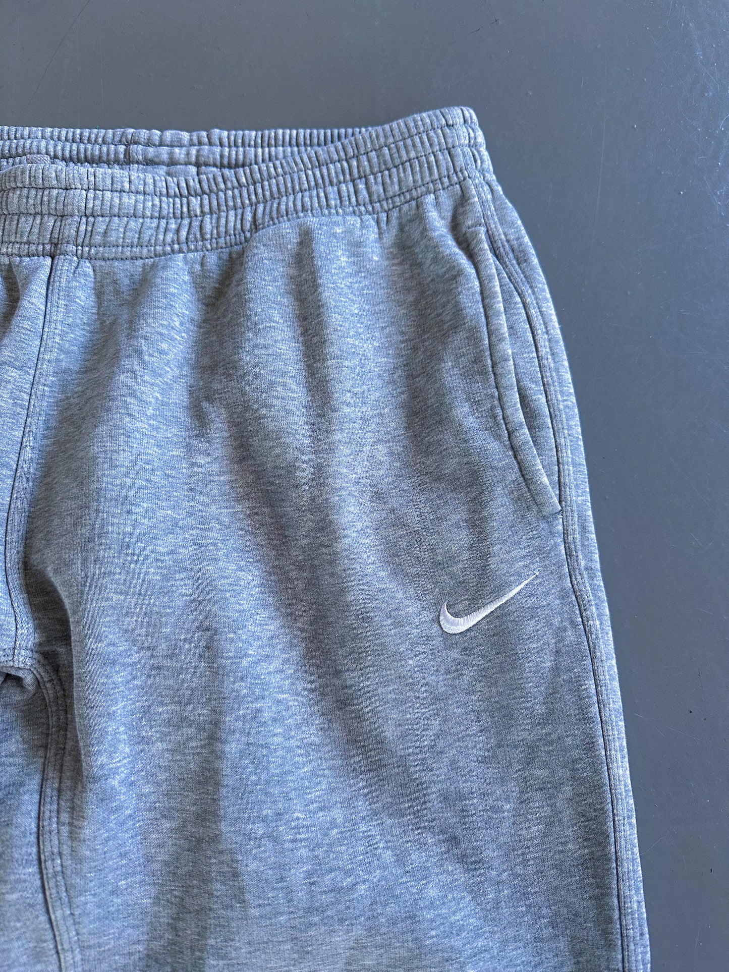 Nike Vintage Trackpants | L
