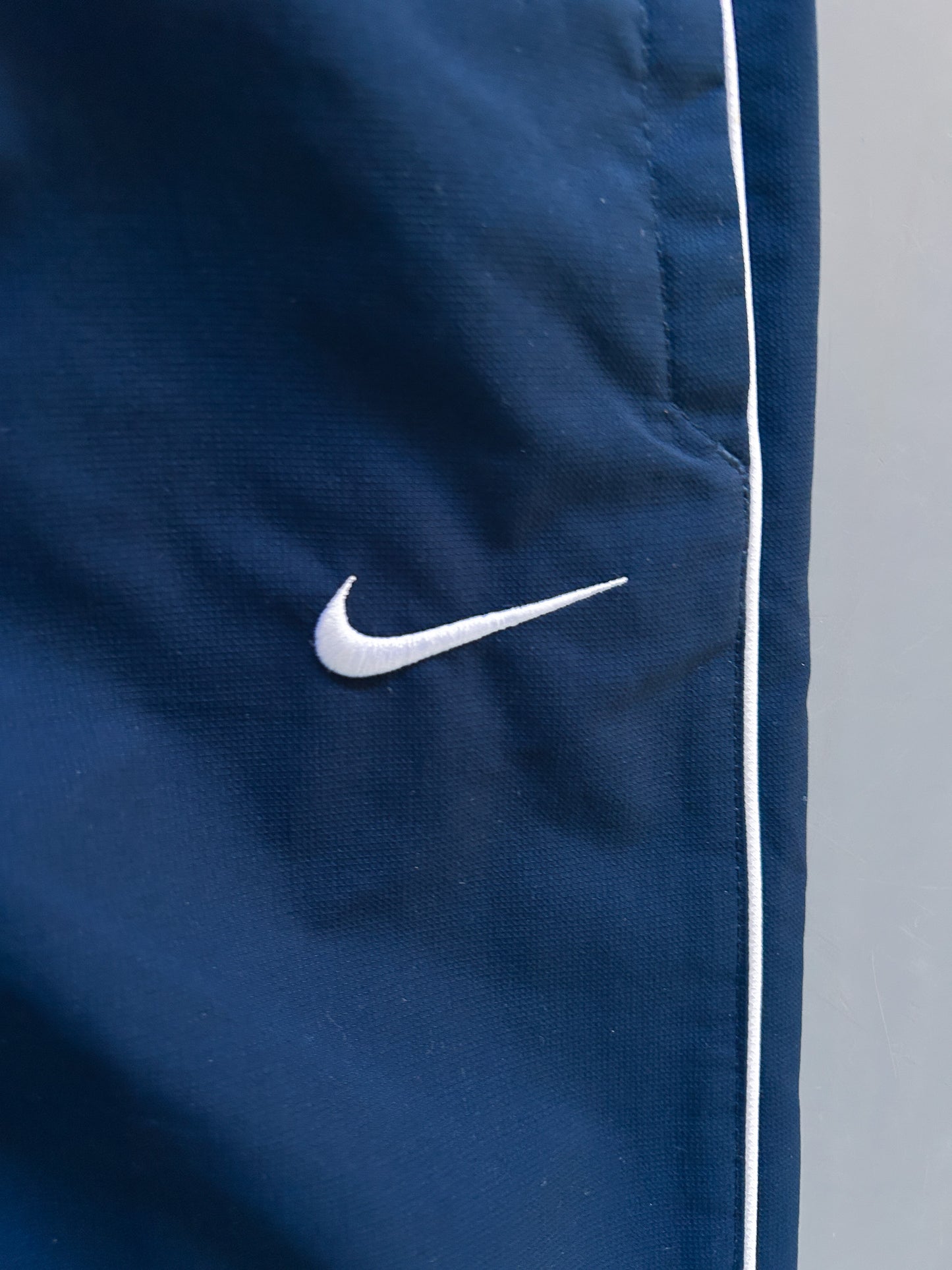 Nike Air Vintage Trackpants | M