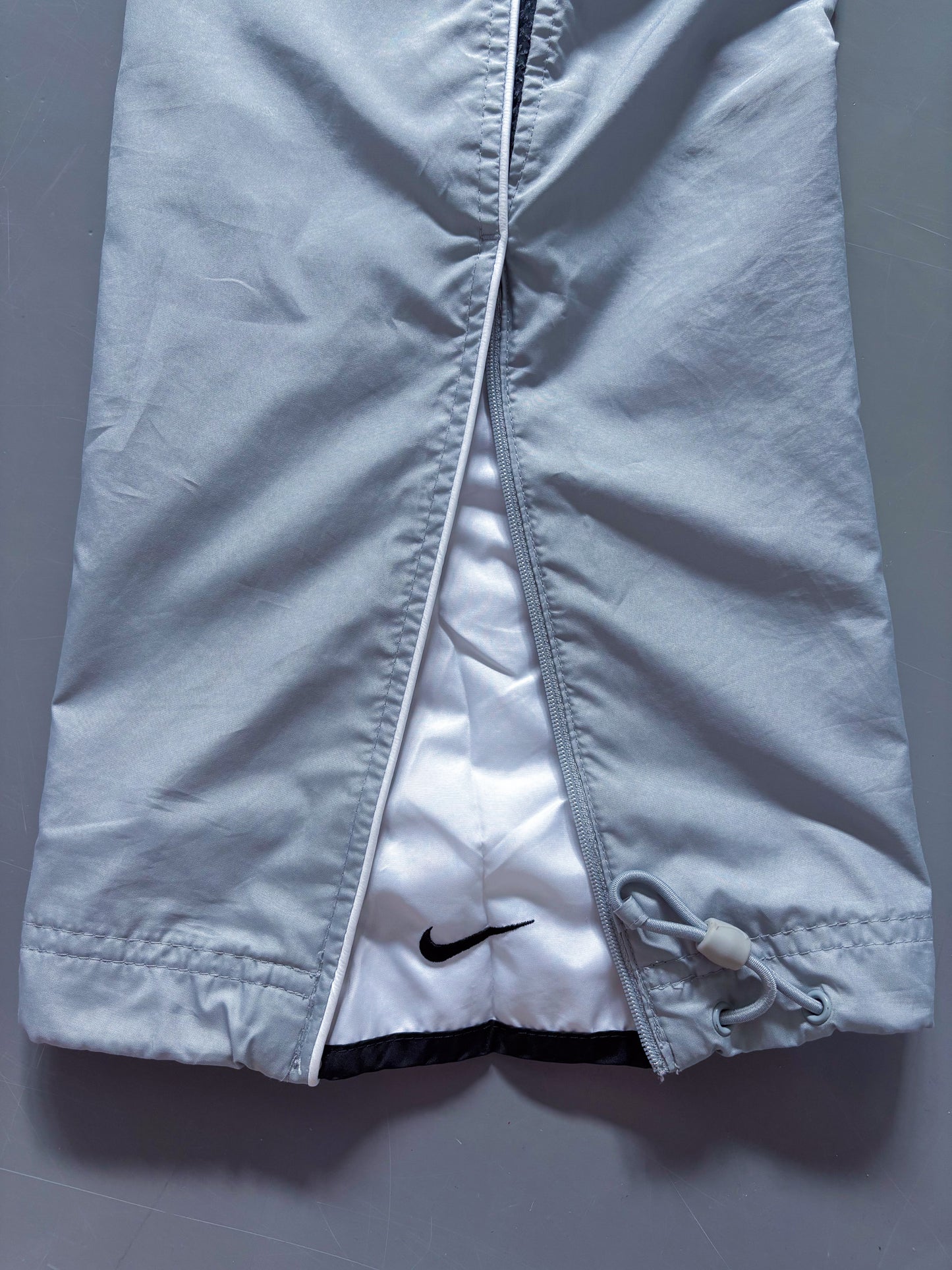 Nike Vintage *PREMIUM* Trackpants | M