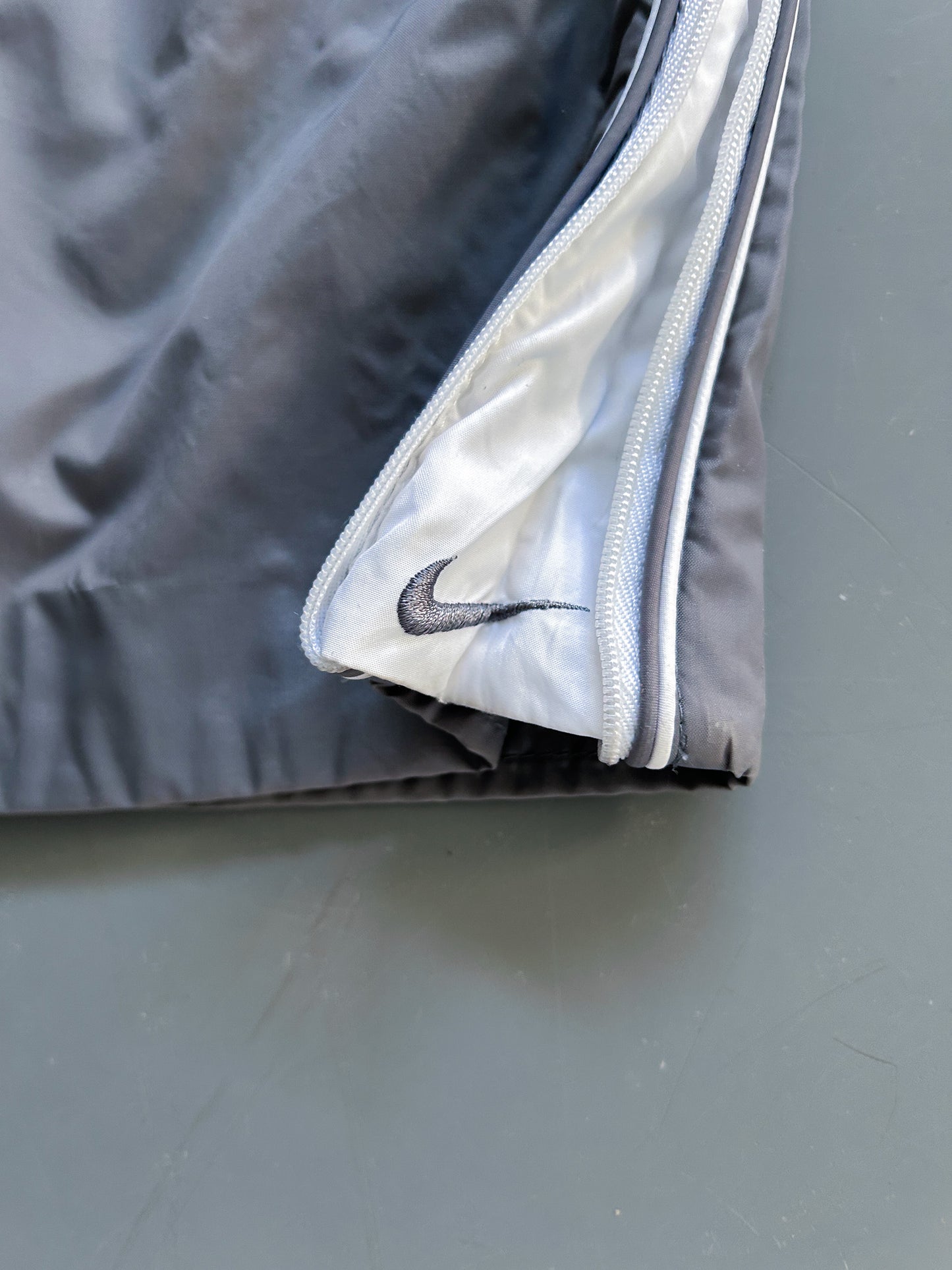 Nike Vintage Trackpants | XS