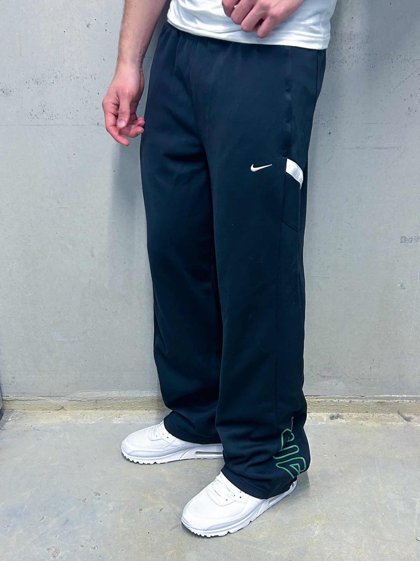 Nike Vintage Trackpants | M