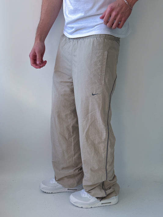Nike Vintage Trackpants | M