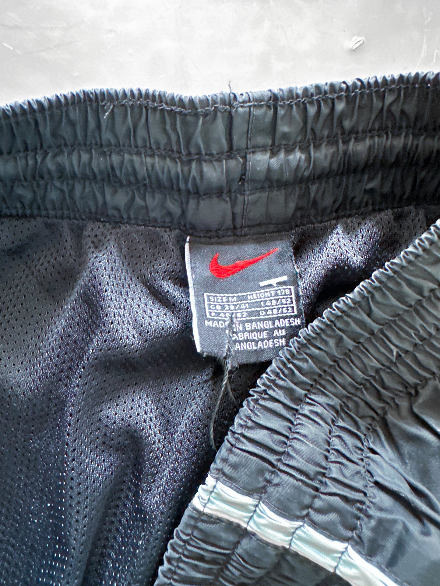 Nike Vintage Trackpants | M