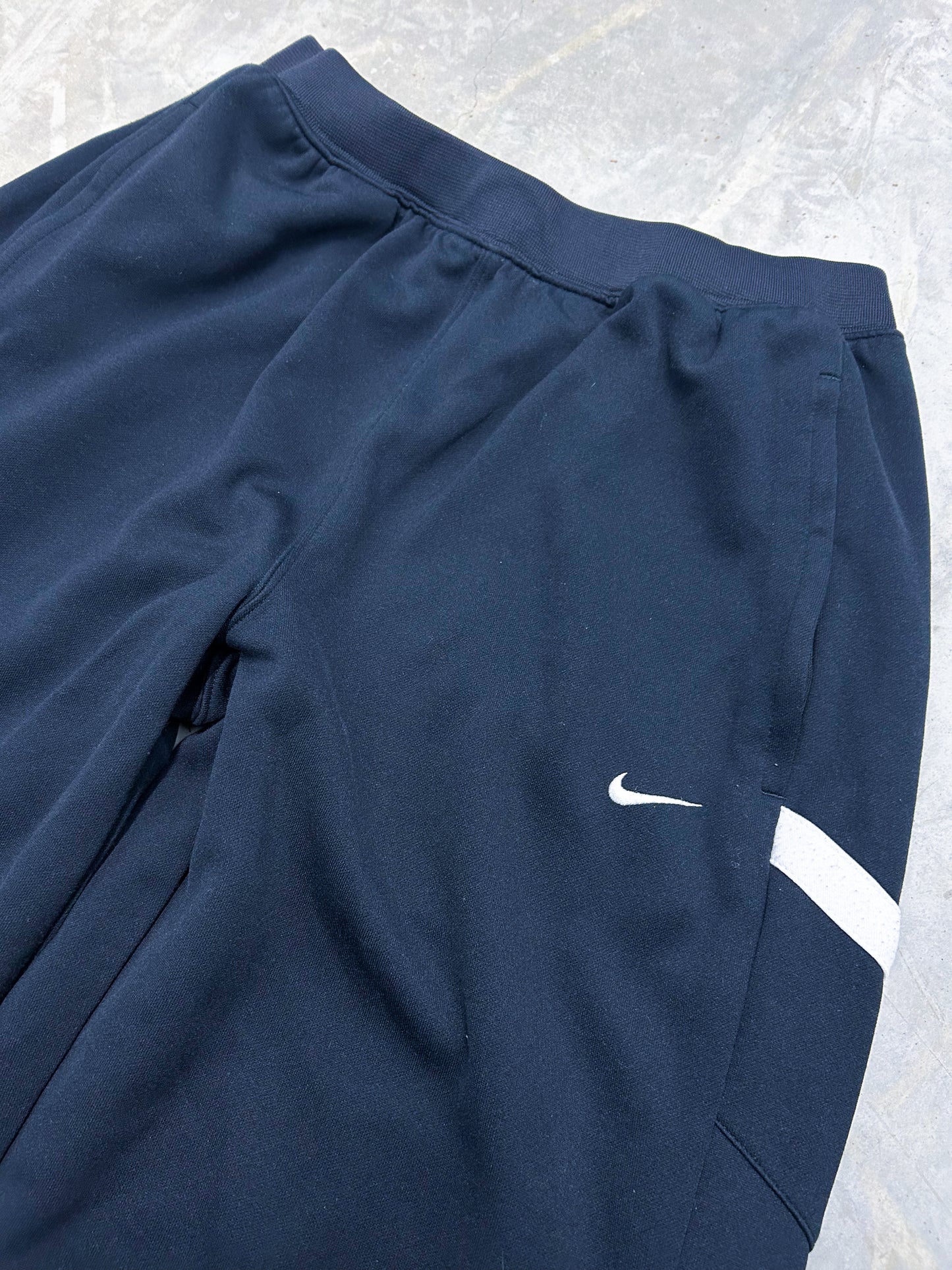 Nike Vintage Trackpants | M