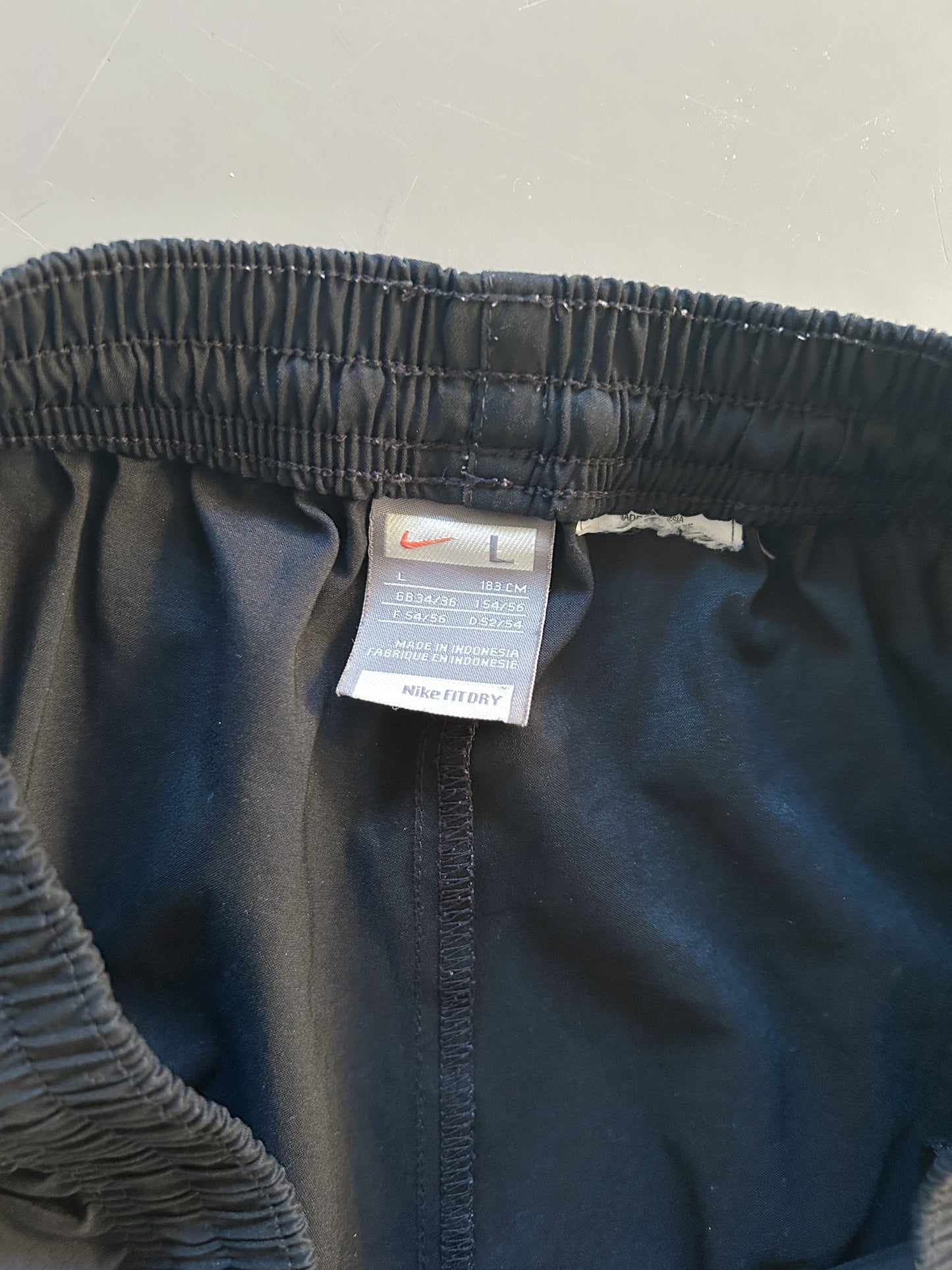 Nike Vintage *Classic* Trackpants | L