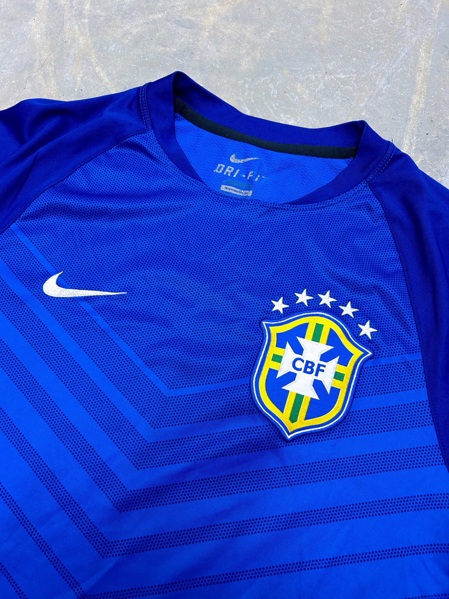 Vintage Nike x Brasil *PREMIUM* Shirt | M