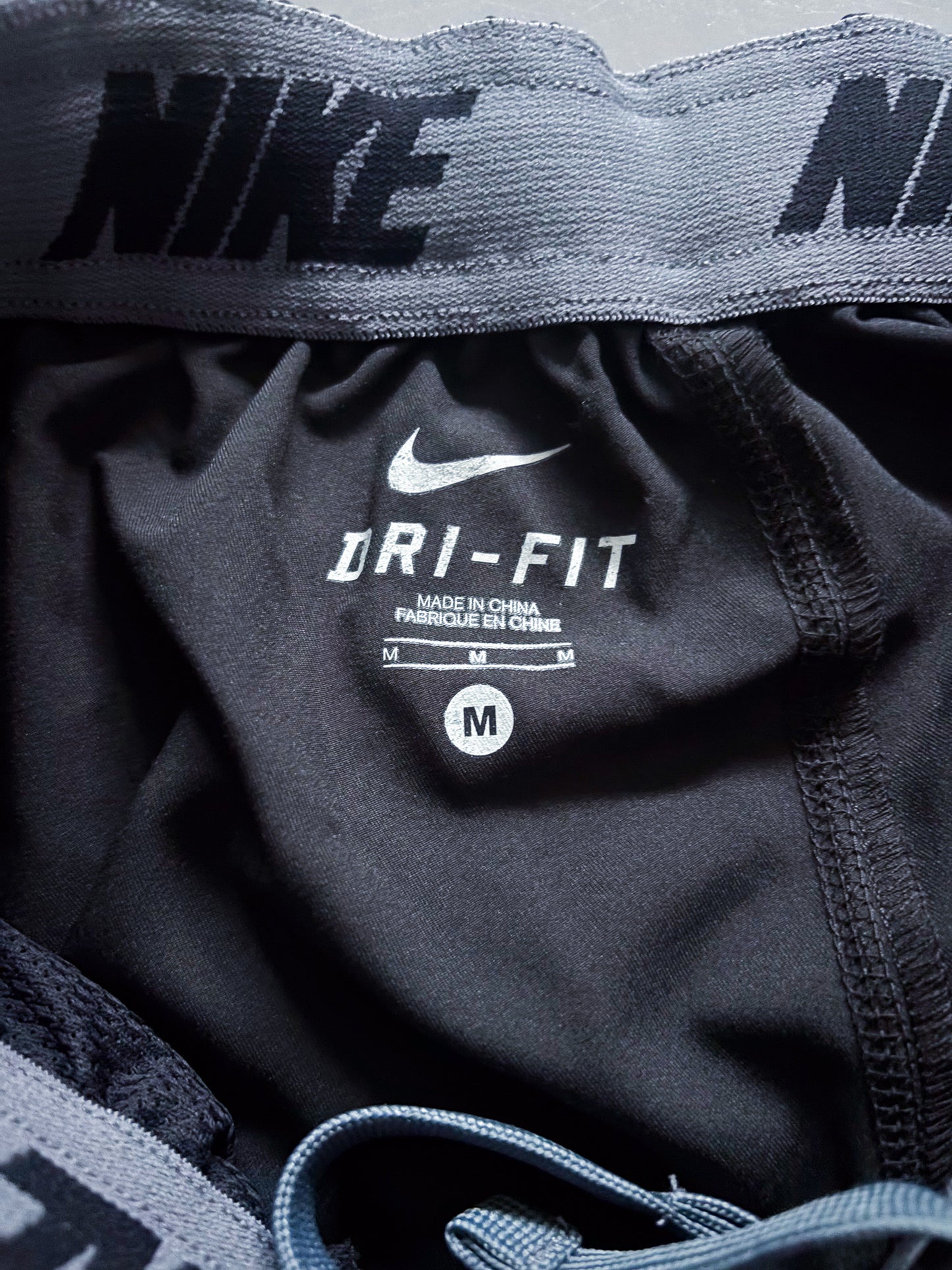 Nike Vintage *DEADSTOCK* Trackpants | M