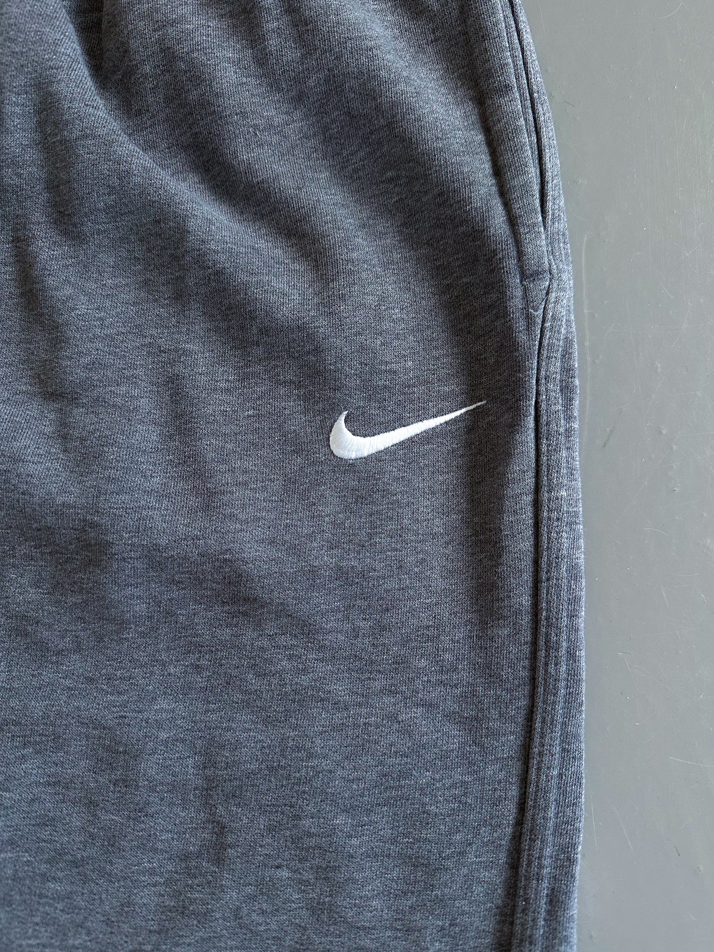 Nike Vintage Sweatpants | L