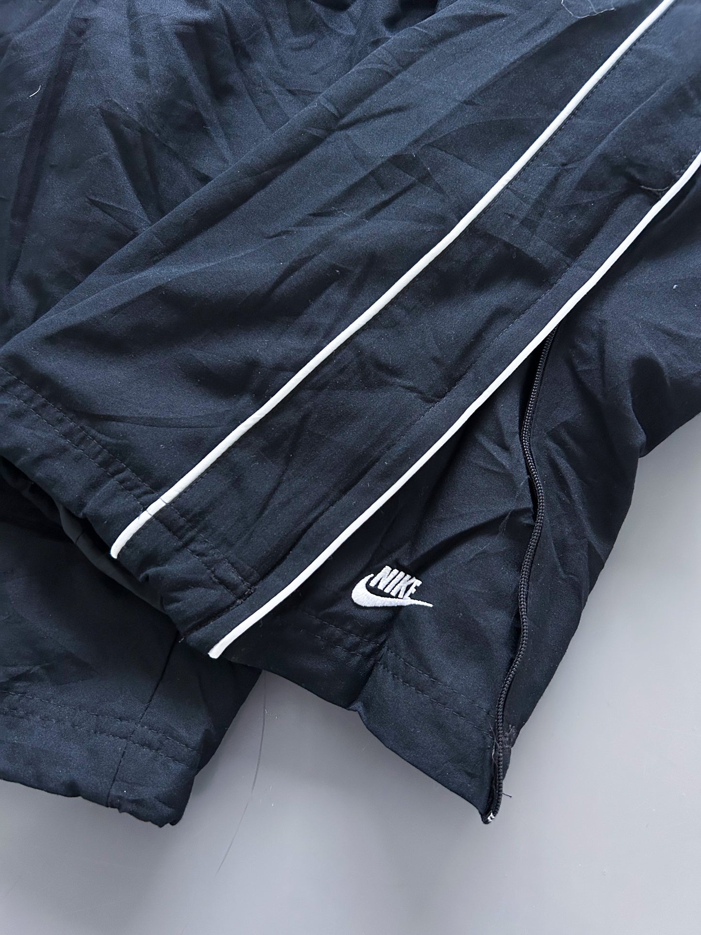 Nike Vintage Trackpants | L