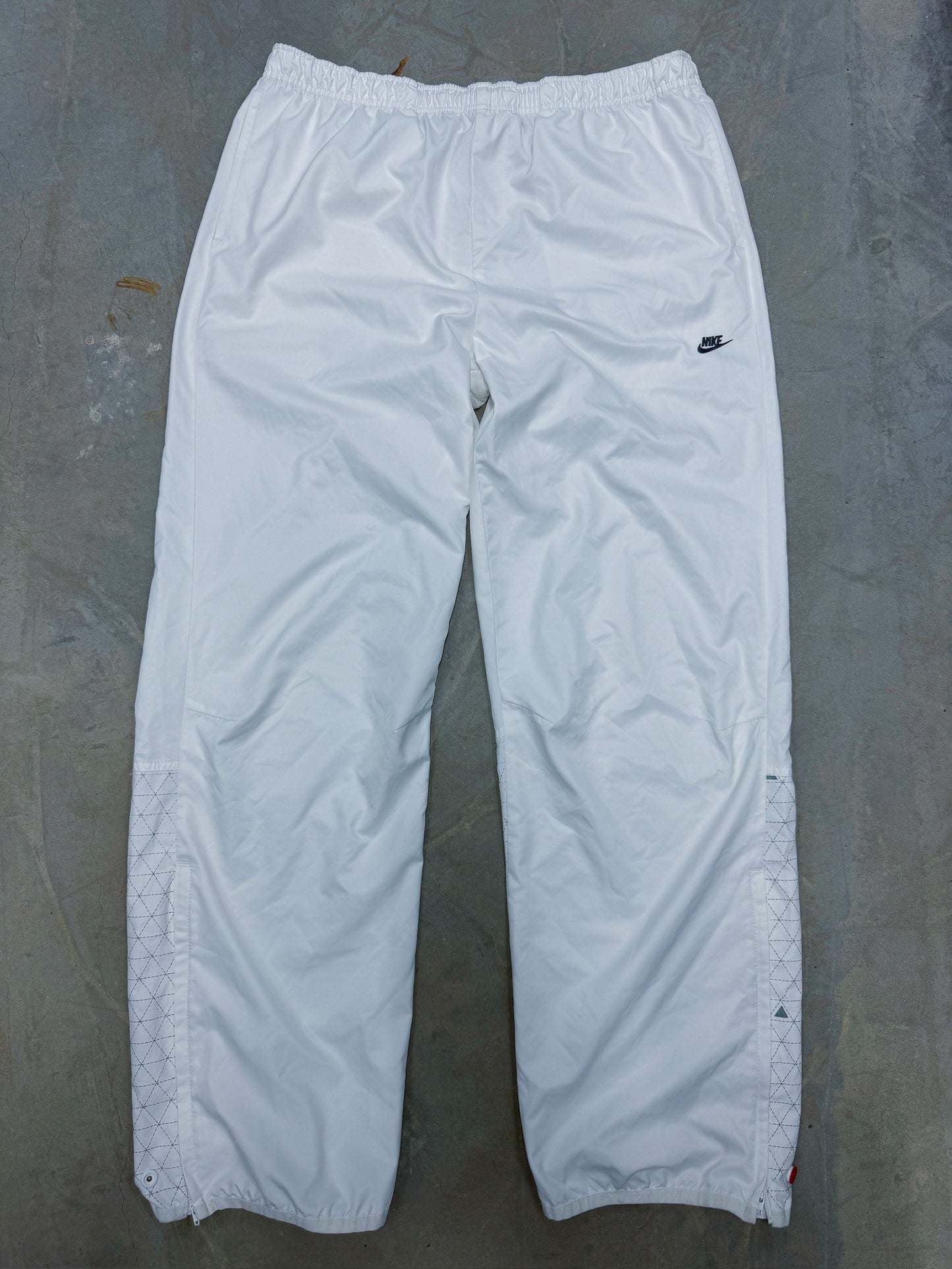 Nike "TN" Vintage Trackpants | L