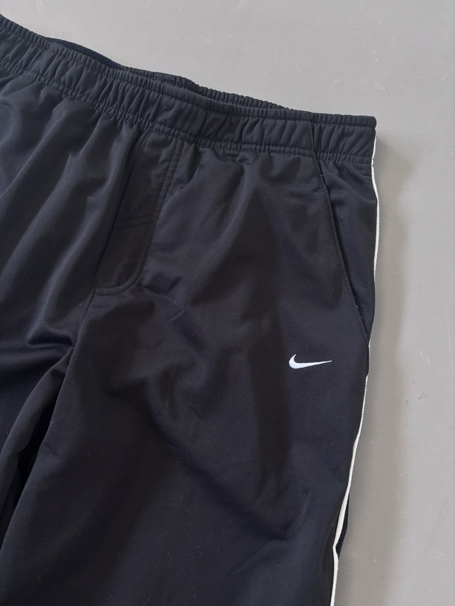 Nike Vintage Trackpants | L