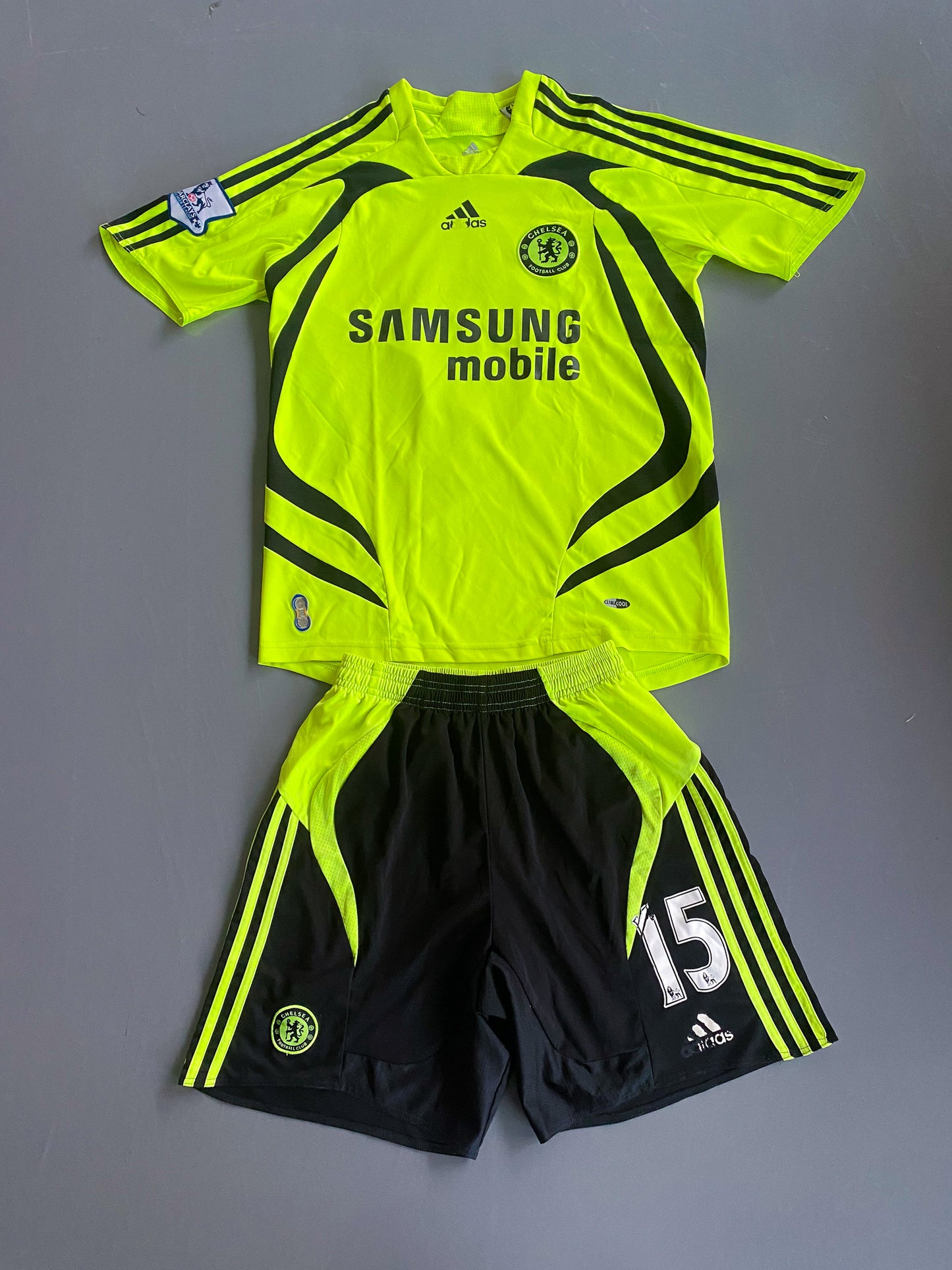 Vintage Adidas x Chelsea Trikot Set | M
