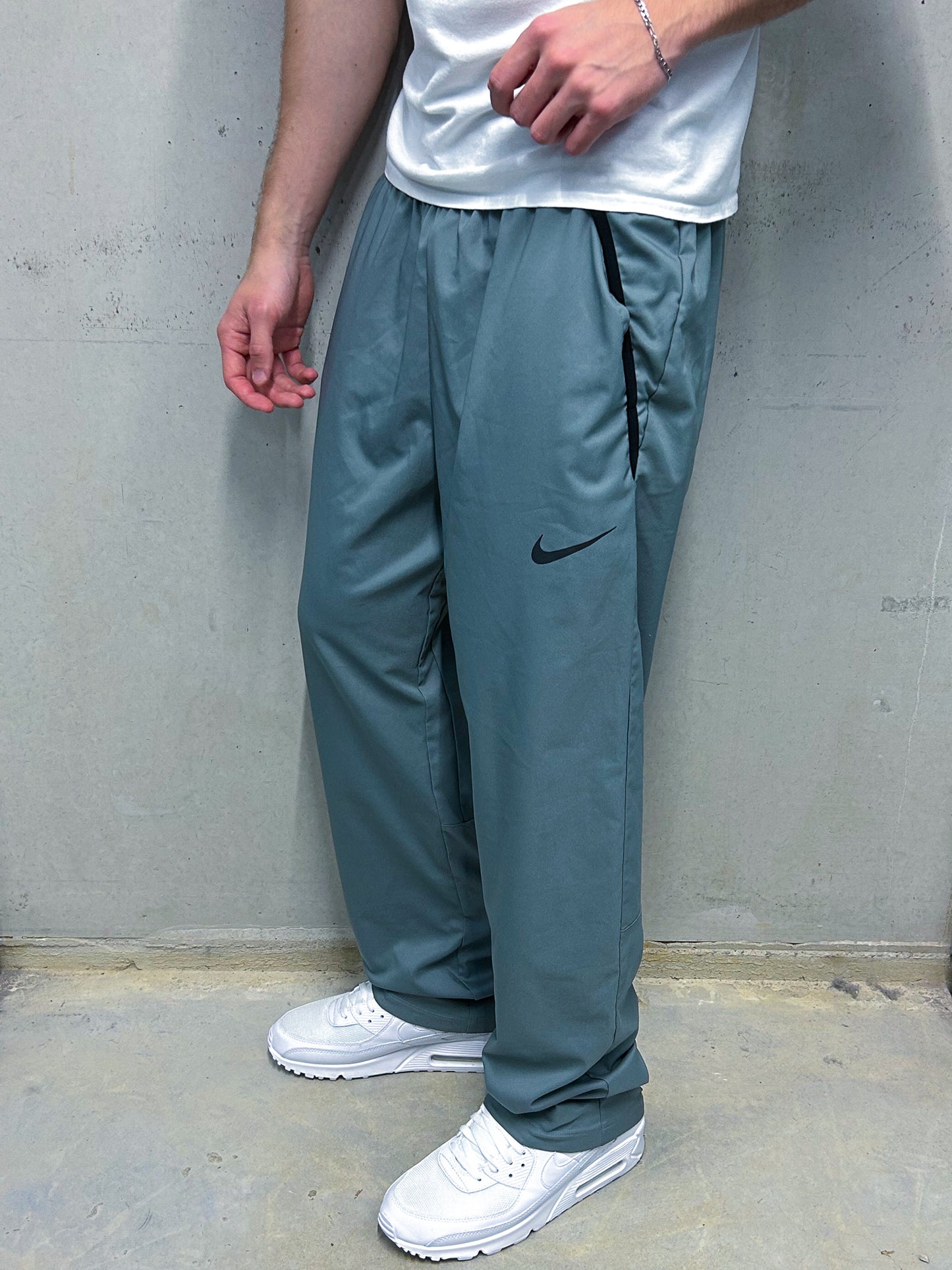 Nike Vintage Trackpants | Fittet L