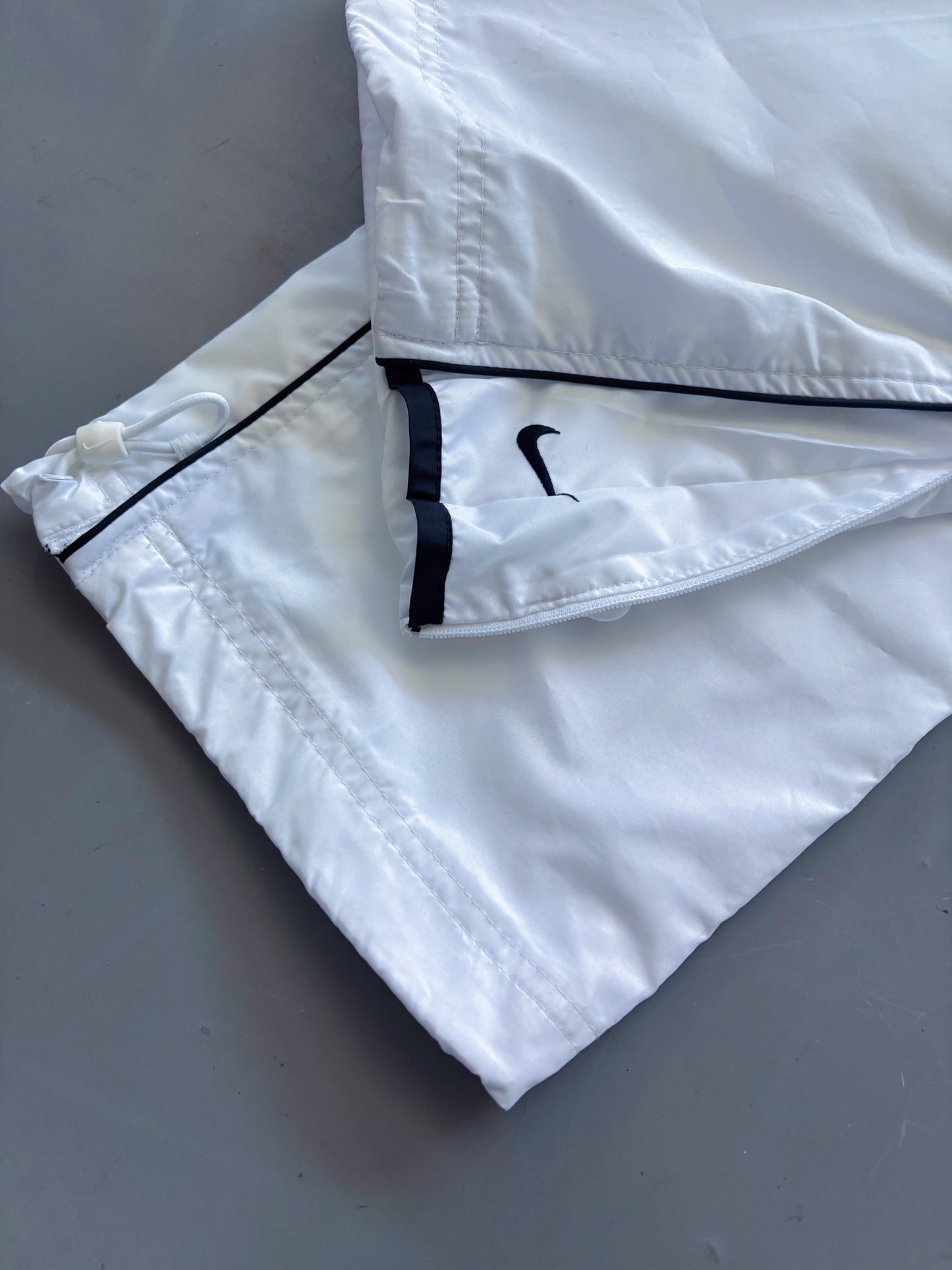 NIKE VINTAGE *PREMIUM* TRACKPANTS | S