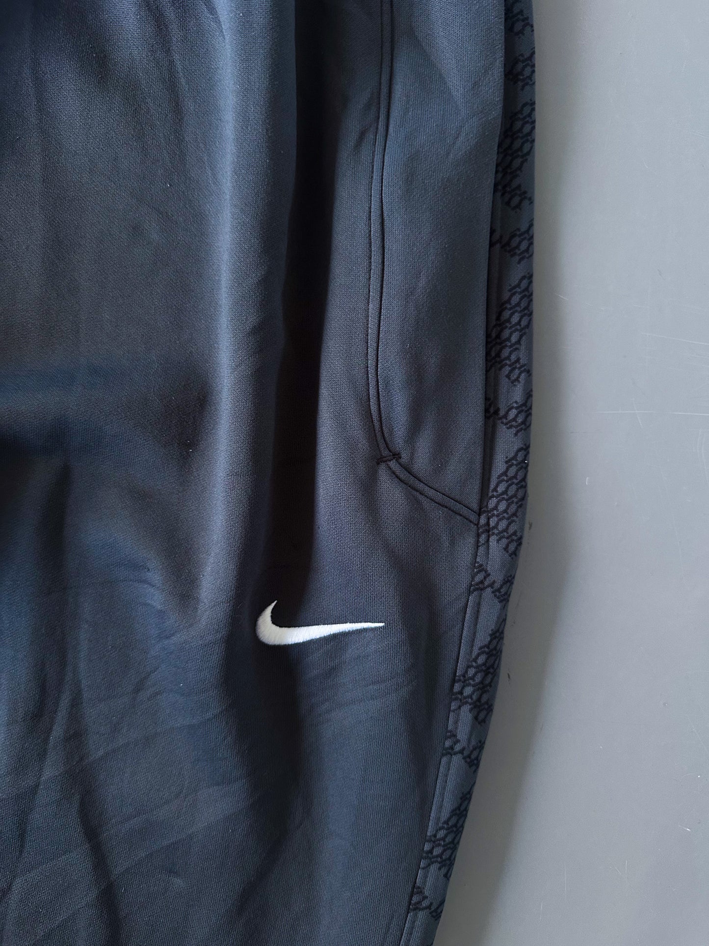 Nike Vintage Trackpants | XL