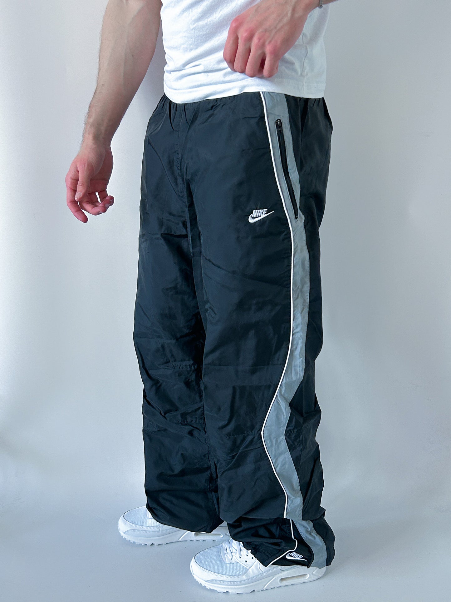 Nike Vintage Trackpants | L