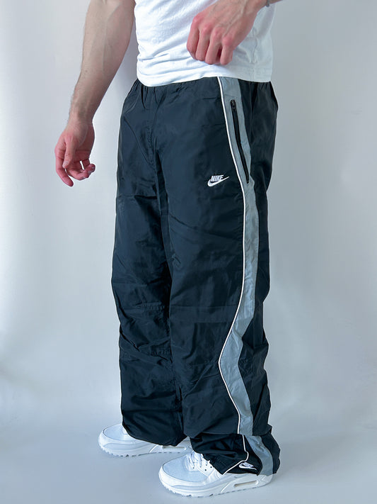 Nike Vintage Trackpants | L