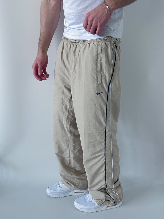 Nike Vintage *PREMIUM* Trackpants | M