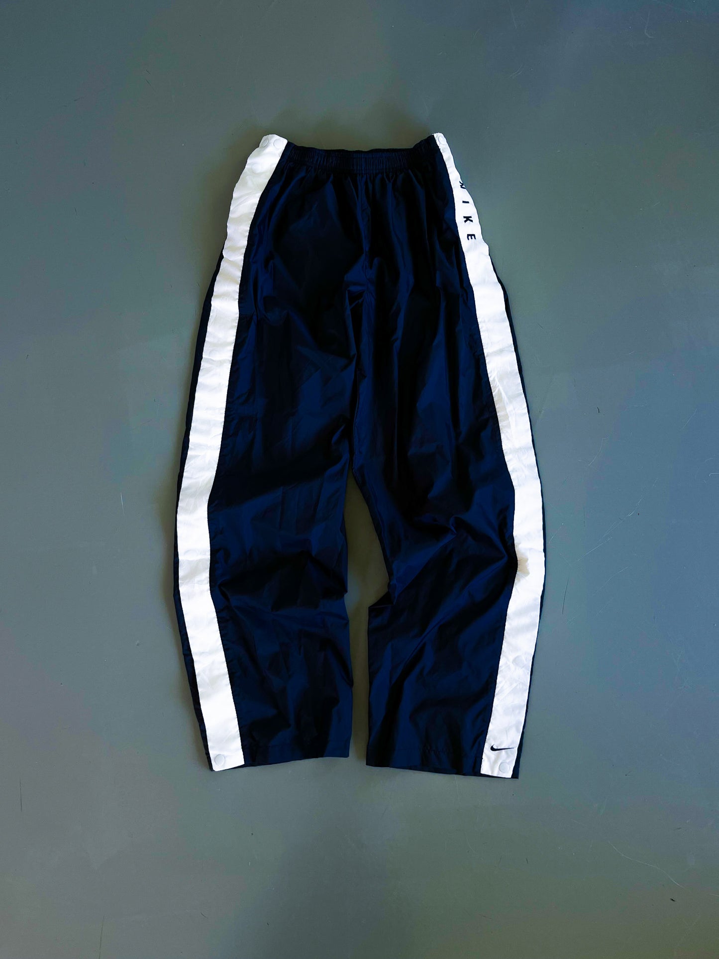 Nike Vintage Trackpants | L