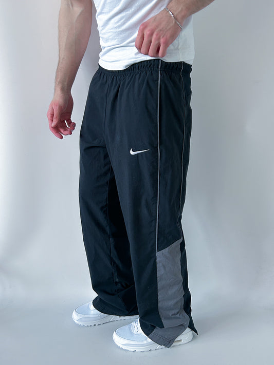 Nike Vintage Trackpants | M