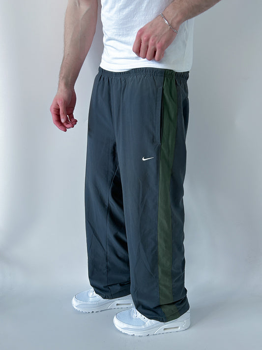 Nike Vintage Trackpants | M