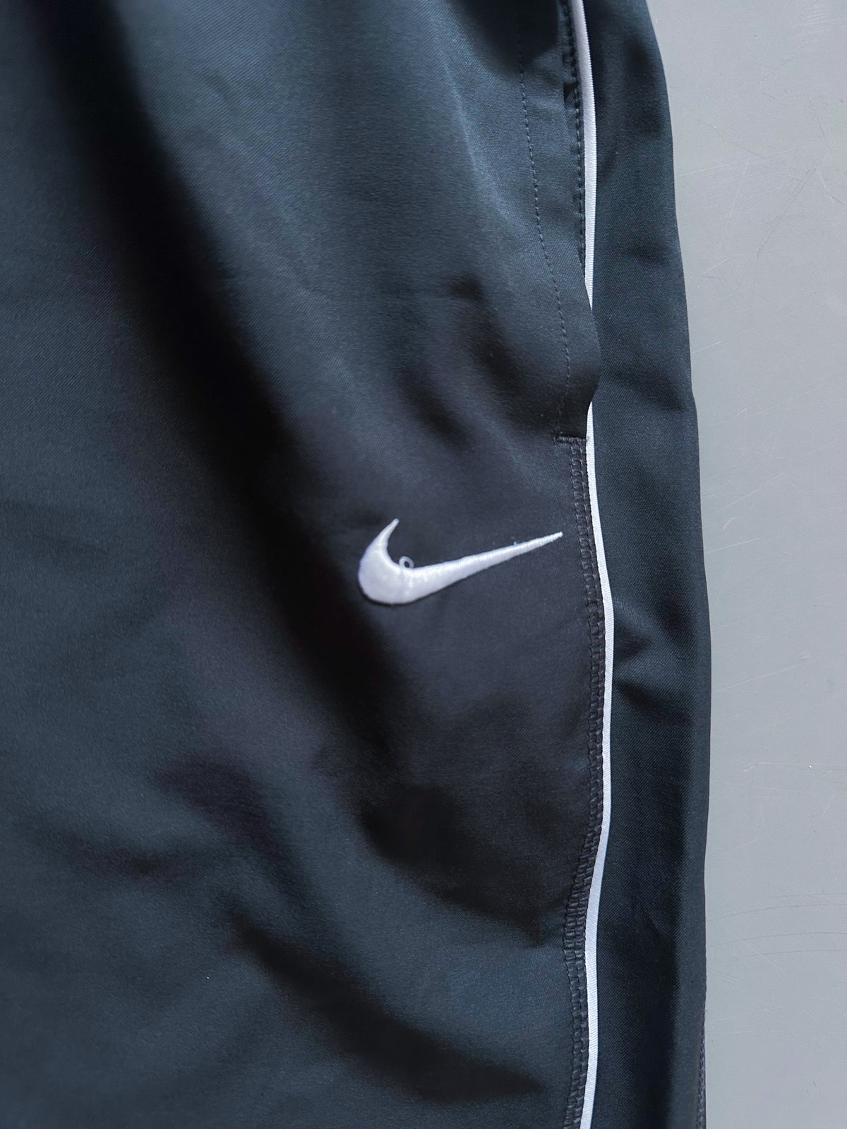 Nike Vintage Trackpants | L