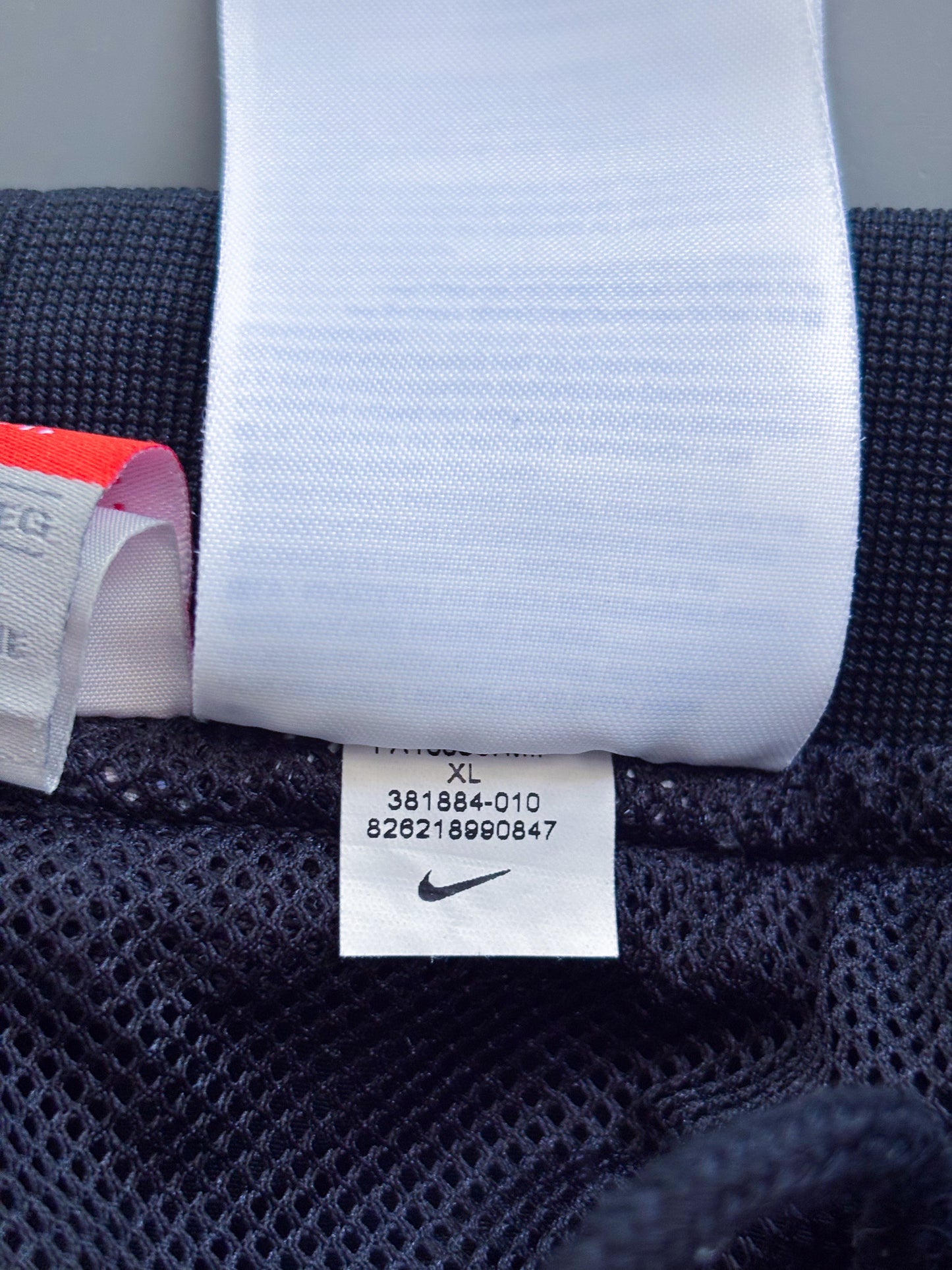 Nike Vintage Trackpants | L