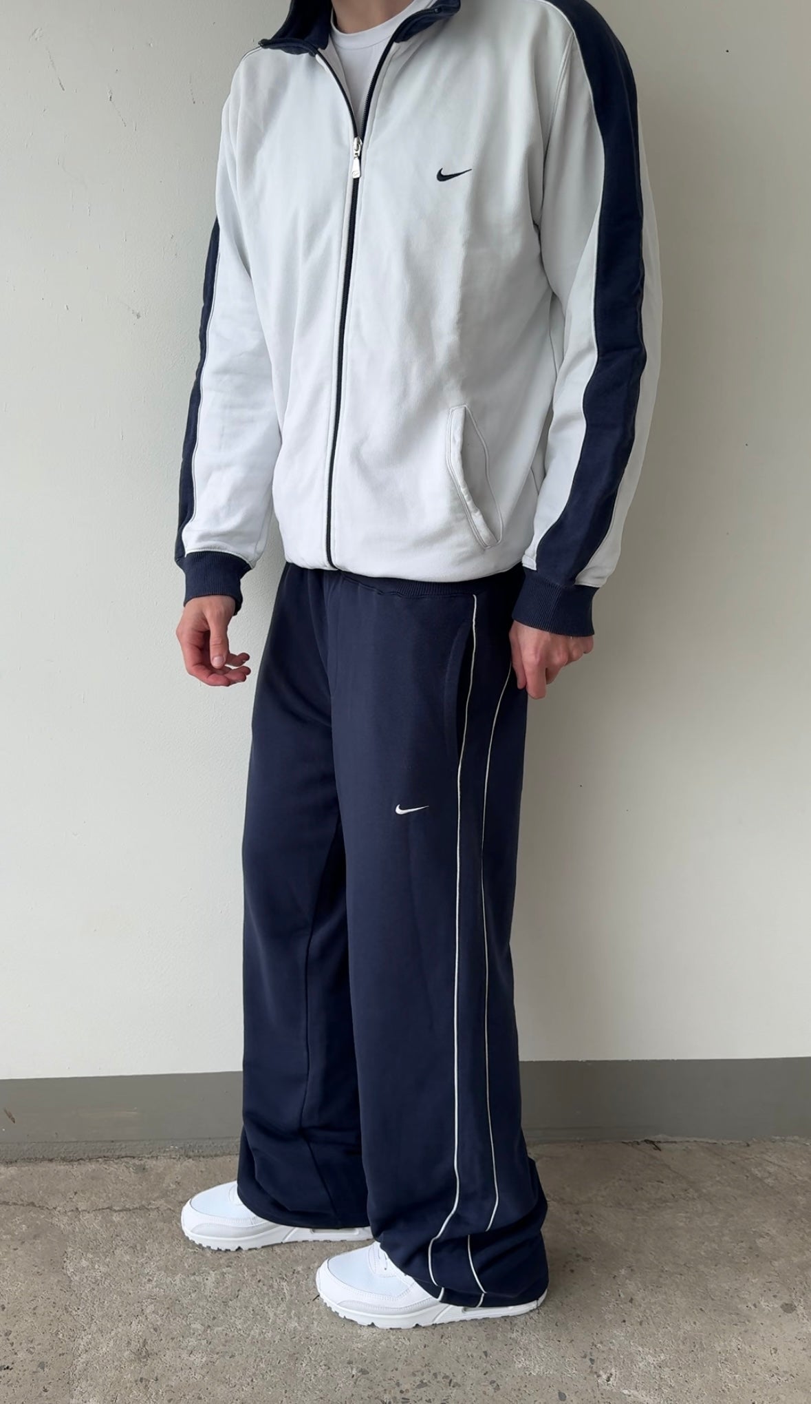 Nike Vintage *PREMIUM* Sweatsuit | L
