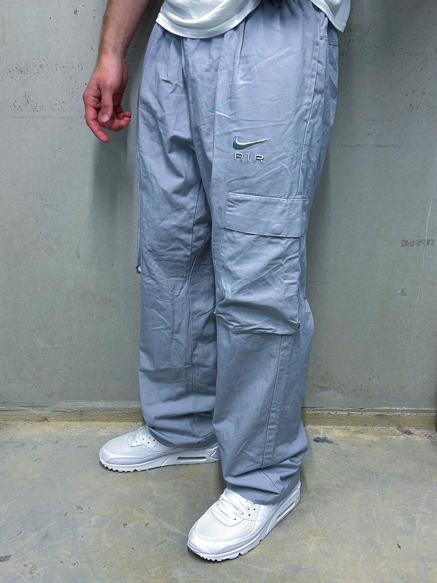 Nike Air Vintage Cargo Pants | M