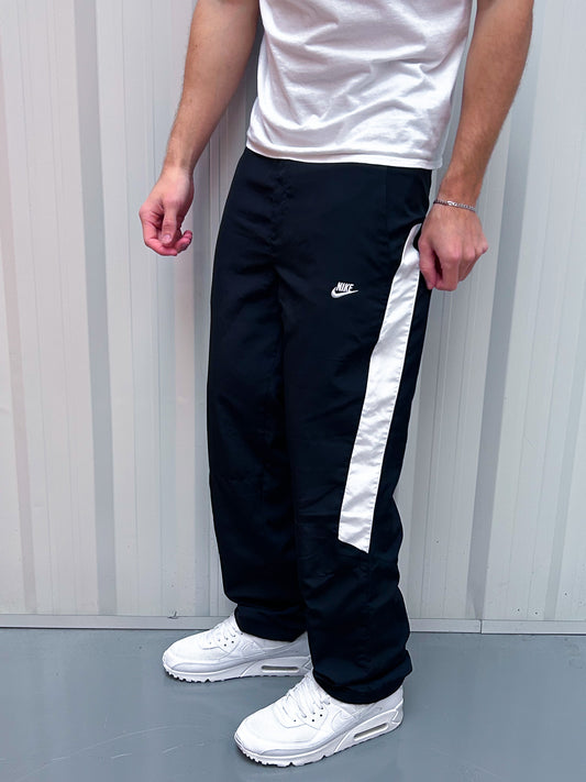 Nike Vintage Trackpants | XS