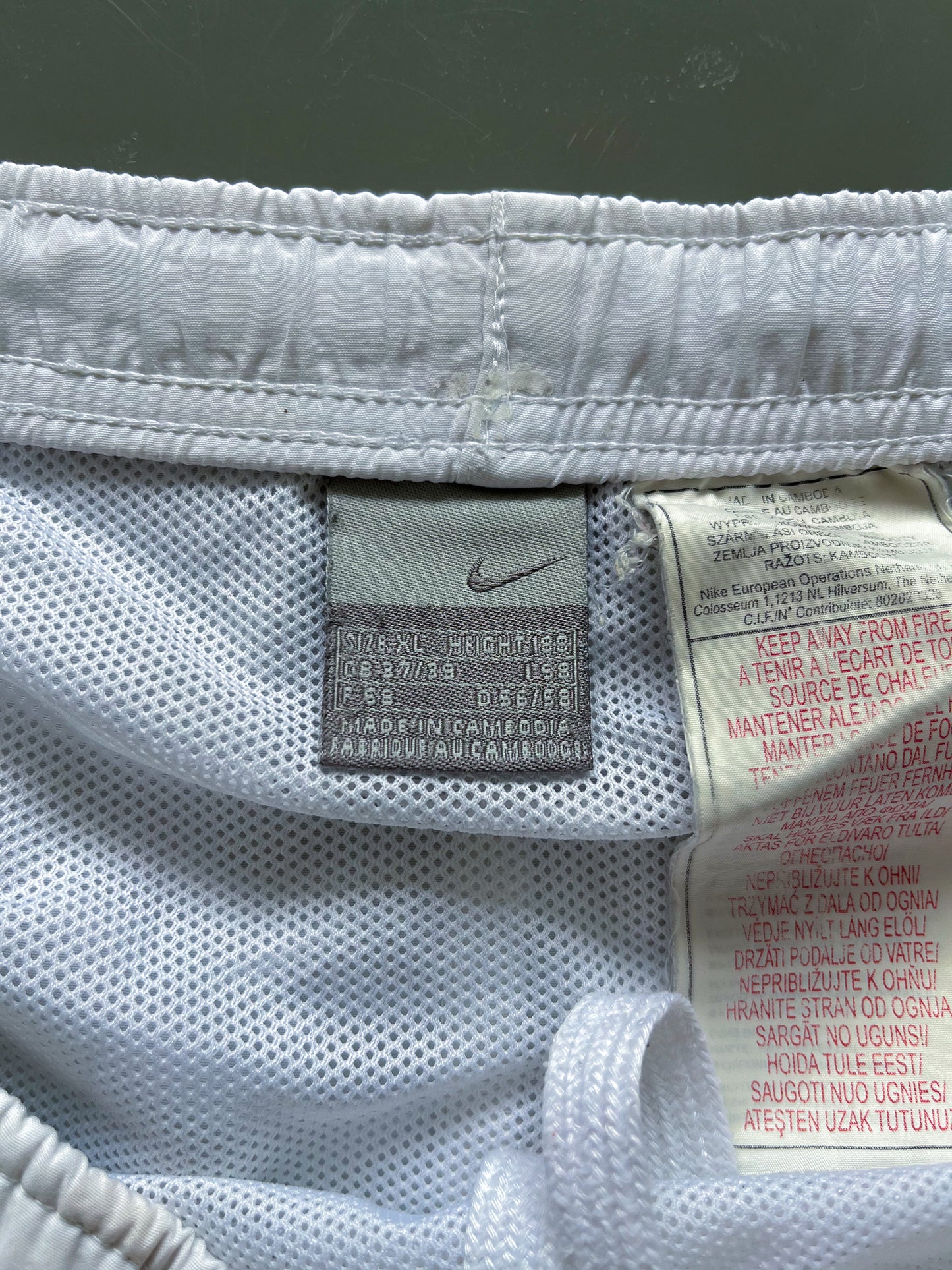 Nike Vintage Shorts | XL