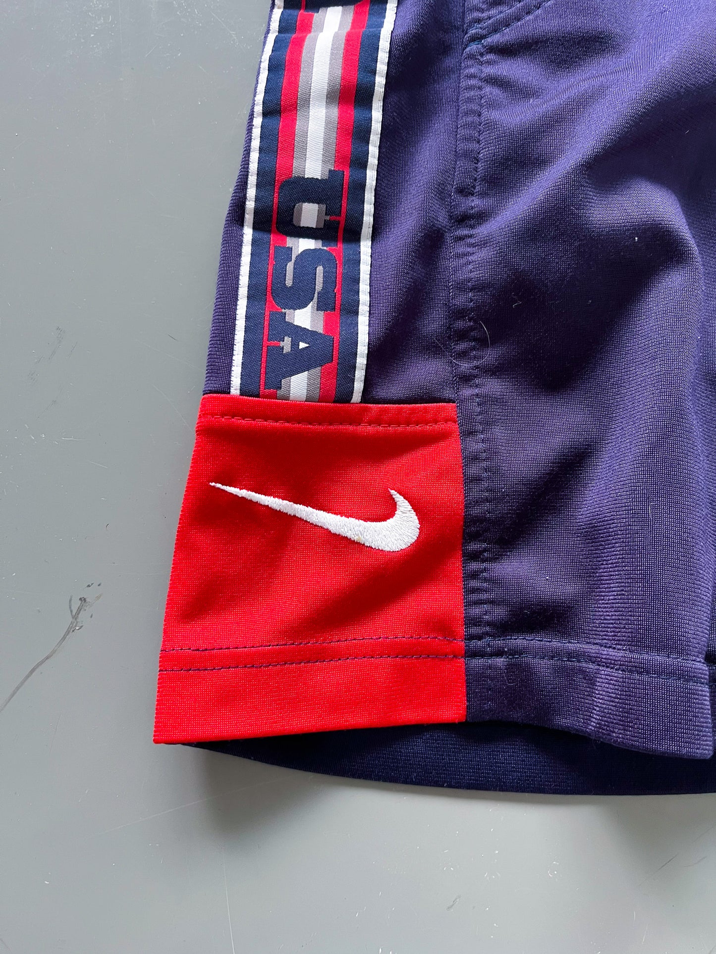 Nike Vintage Shorts | S