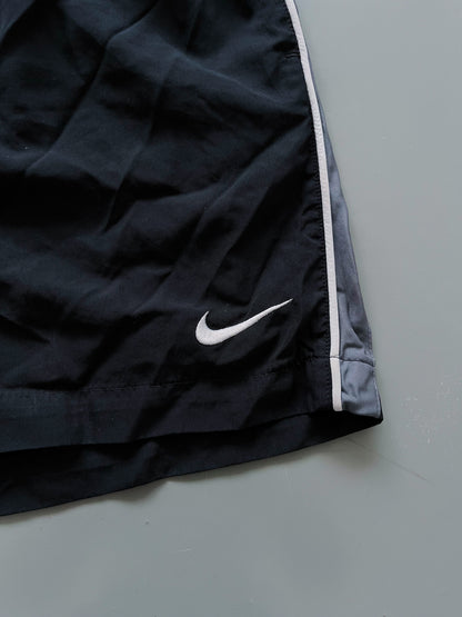 Nike Vintage Shorts | L