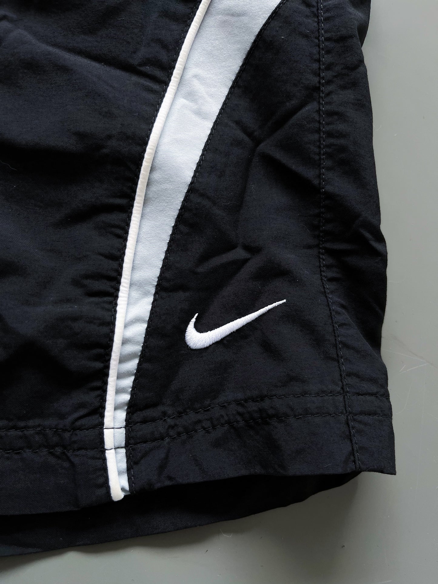 Nike Vintage Shorts | S