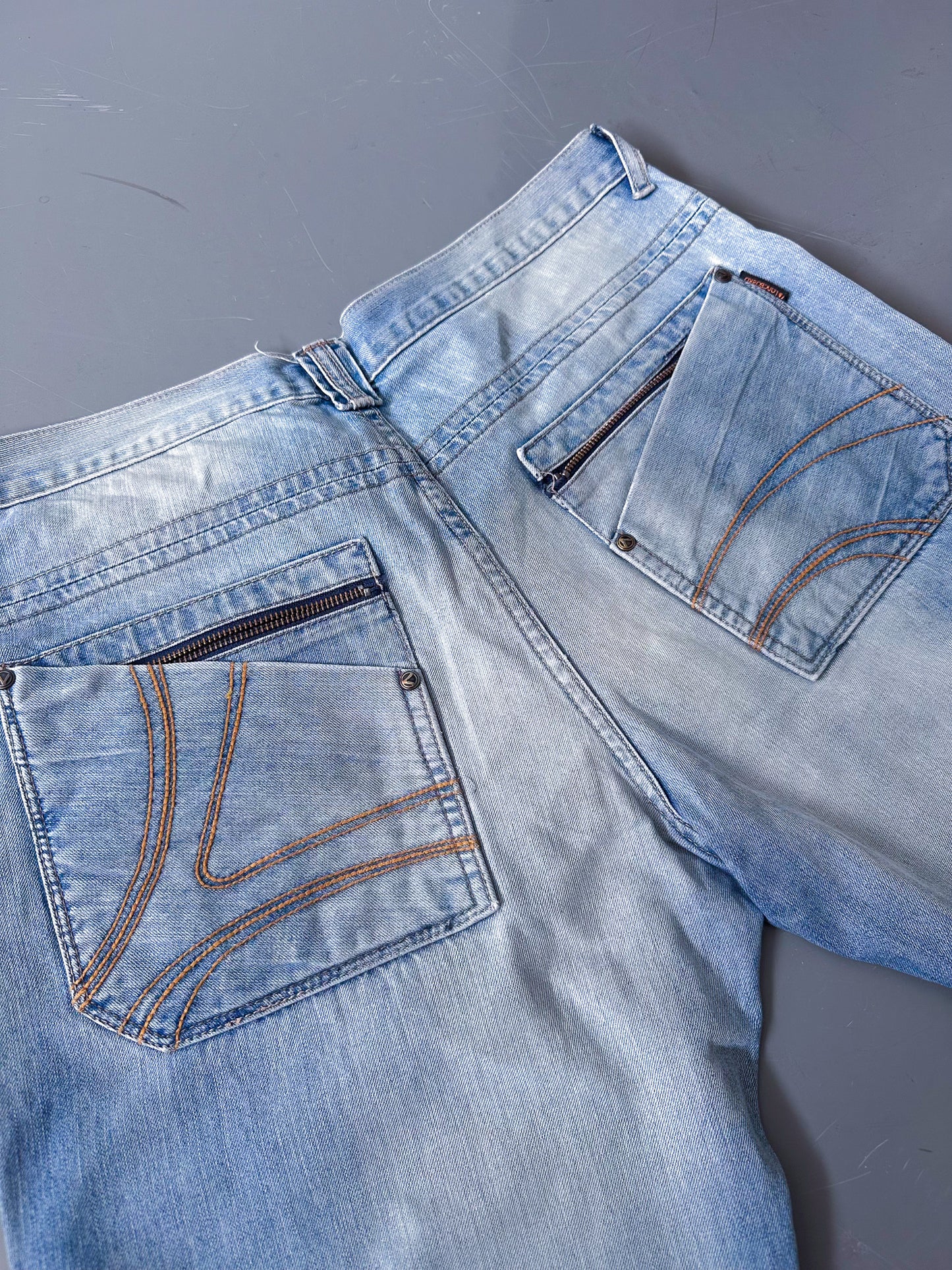 Vintage Y2K Staight-Fit Jeans | M/L