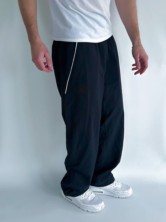 Nike Vintage Trackpants | L
