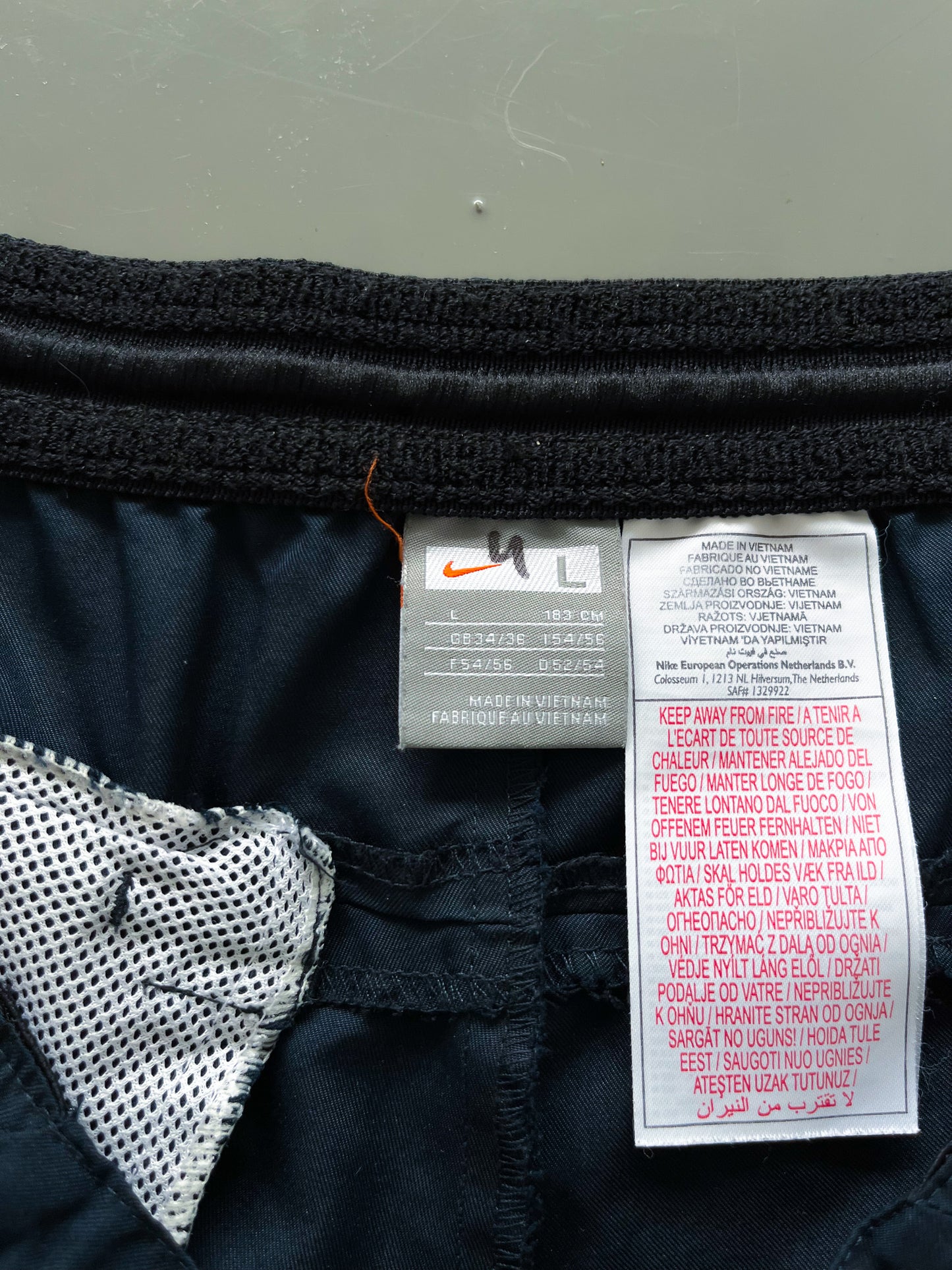Nike Vintage Shorts | L