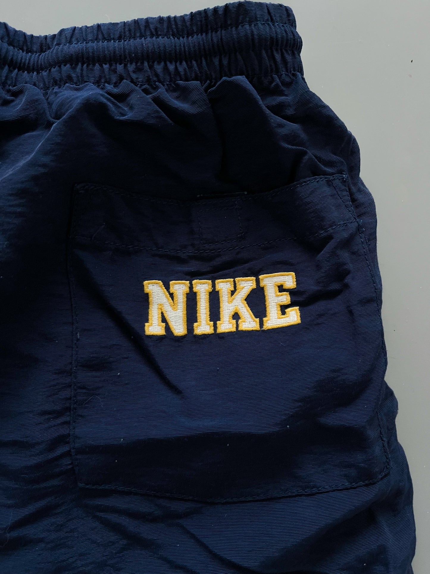 Nike Vintage Shorts | L