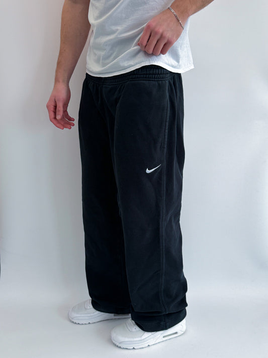 Nike Vintage Trackpants | M
