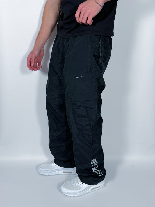 Nike Vintage Cargo Trackpants | M