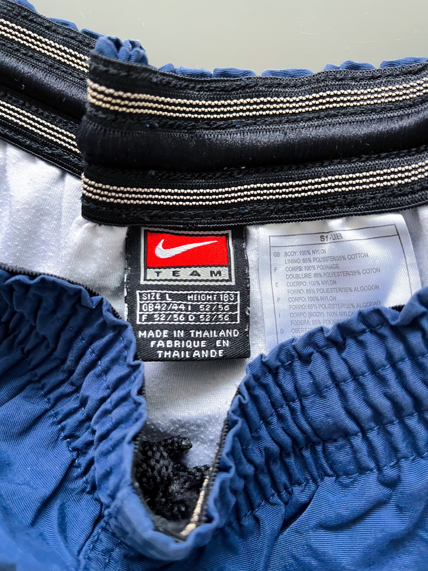 Nike Vintage Shorts | L
