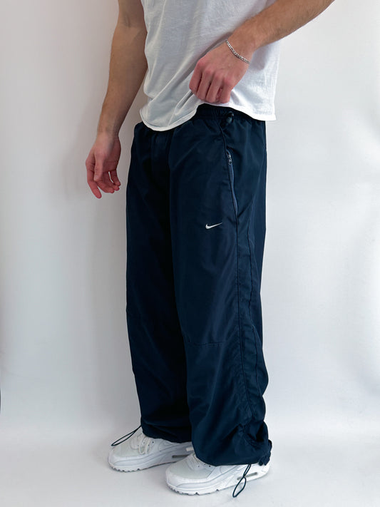 Nike Vintage Trackpants | L