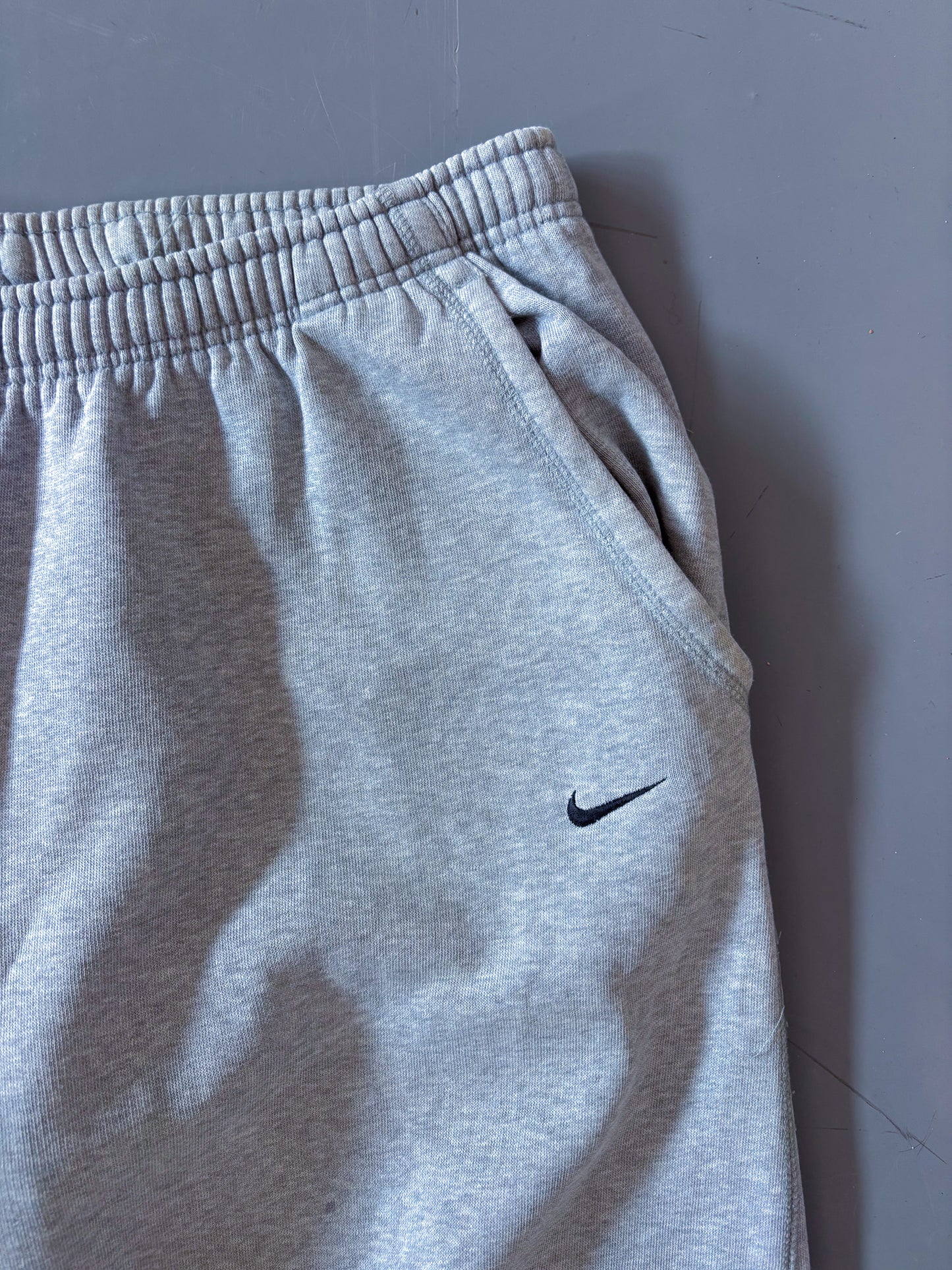 Nike Vintage Trackpants | M