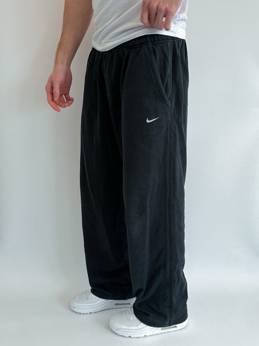 Nike Vintage Open Leg Sweatpants | M