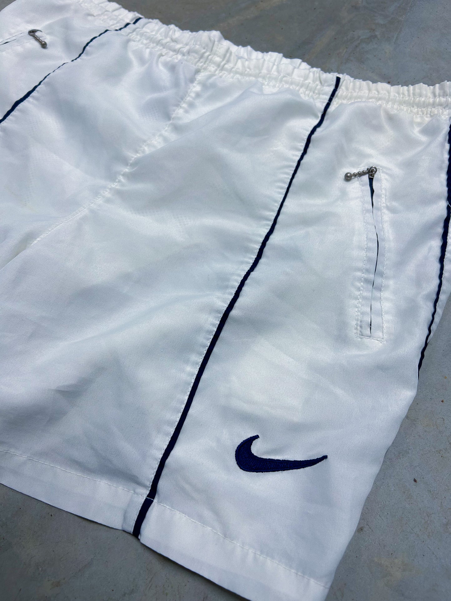 Vintage Nike Shorts | M