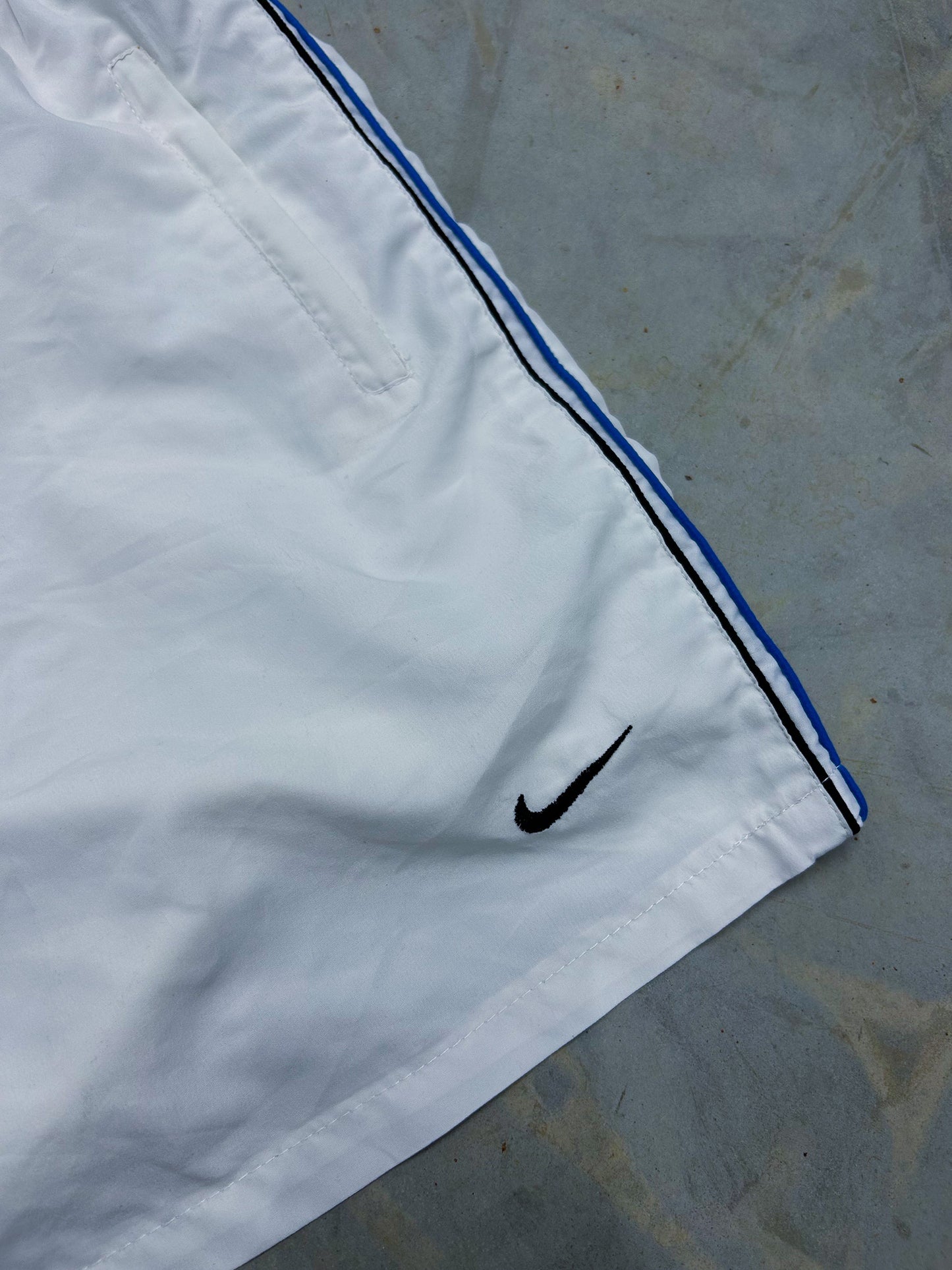 Vintage Nike Shorts | L