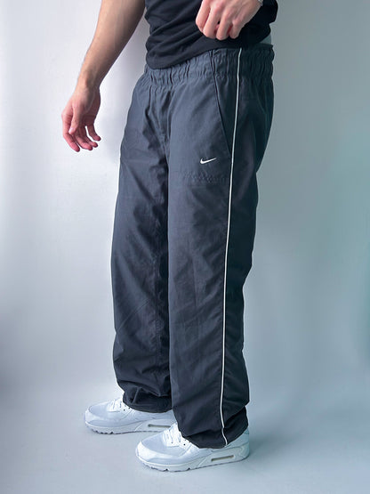 Nike Vintage Trackpants | M